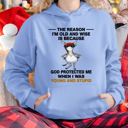 WOMAN SHIRT – Old And Wise Because God Protected Me – Birthday Gift Idea (SKU2604-325-00)