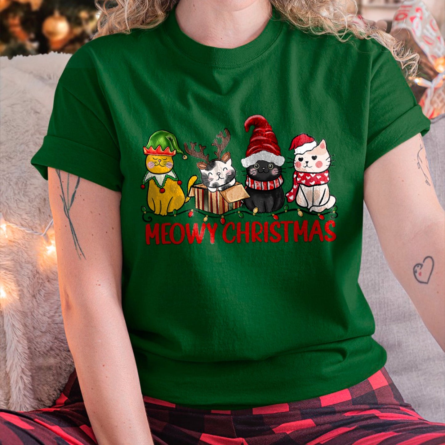 Funny Christmas Cats - Cute Kitten Cats Santa Hat Xmas T-Shirt (SKU-MRCM-9) FMA