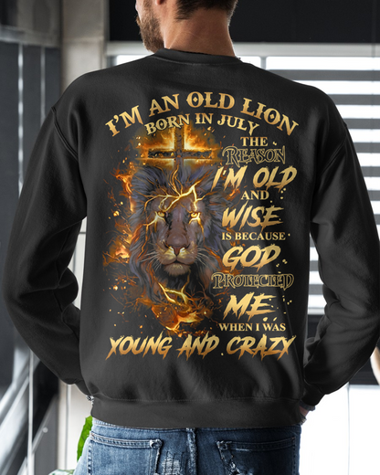 JULY MEN SHIRT – I’m An Old Lion Born In July, The Reason I’m Old And Wise Is Because God Protected Me When I Was Young And Crazy – Birthday Gift For Men (SKU2602-73-07)