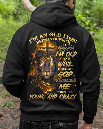 OCTOBER MEN SHIRT – I’m An Old Lion Born In October, The Reason I’m Old And Wise Is Because God Protected Me When I Was Young And Crazy – Birthday Gift For Men (SKU2602-73-10)